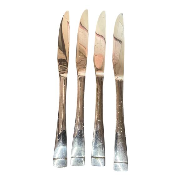 Oneida Mercer Mirror 18/10 Flatware Set of 4 Table Knives Discontinued Flawed - Picture 13 of 15
